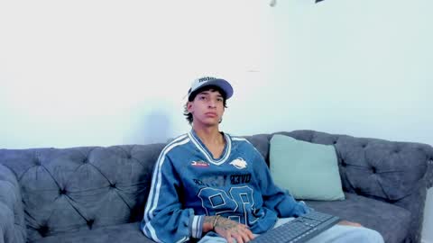 Snapshot of kroywave chatting on 05.27.26 Kroy Wave Muscle Tattoos Latino online show from 05.27.26