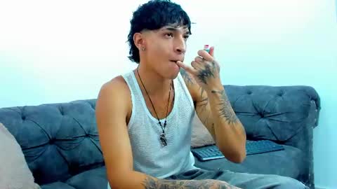 Kroy Wave  Muscle Tattoos Latino online show from 07.12.26