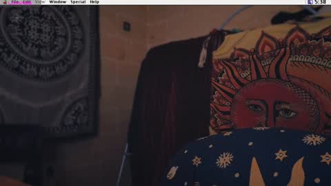 Snapshot of kryptosworld chatting on 02.02.25 Krypto online show from 02.02.25