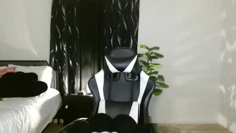 Krystal Blake online show from 05.03.26