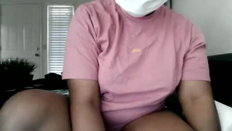 Snapshot of krystalscott chatting on 05.19.26 krystalscott online show from 05.19.26
