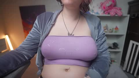 Snapshot of krystalsyxx chatting on 02.25.25 Krystal Syx online show from 02.25.25