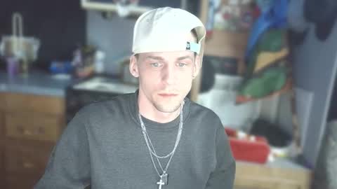 Snapshot of krytiar1992 chatting on 02.14.26 krytiar1992 online show from 02.14.26