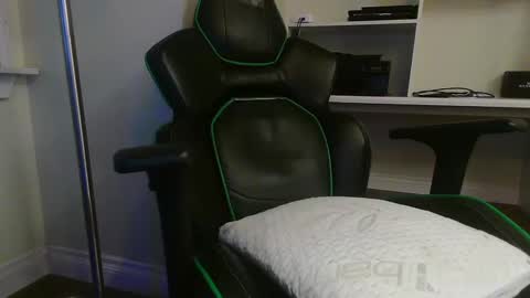 Snapshot of kt12369 chatting on 12.13.24 Kevin online show from 12.13.24