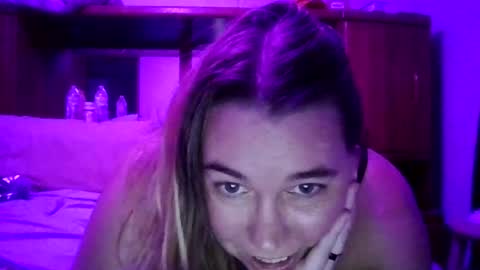 Snapshot of ktouchvision chatting on 06.20.26 Curv Daze online show from 06.20.26