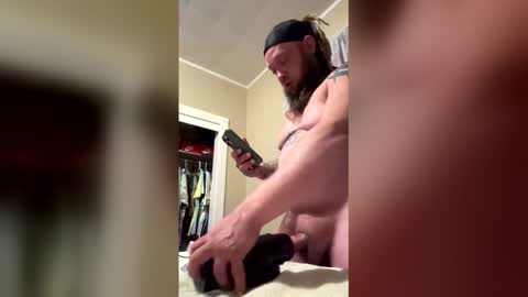 Snapshot of kuntryg83 chatting on 12.20.25 kuntryg83 online show from 12.20.25