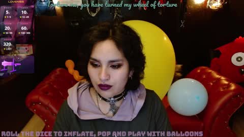 Snapshot of kureiji_fetish chatting on 12.18.24 Fetiche Woman online show from 12.18.24