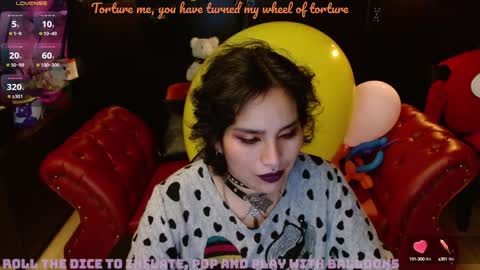Snapshot of kureiji_fetish chatting on 12.19.24 Fetiche Woman online show from 12.19.24