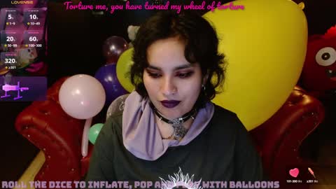 Snapshot of kureiji_fetish chatting on 12.21.24 Fetiche Woman online show from 12.21.24