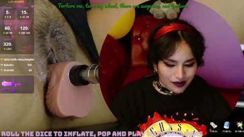 Snapshot of kureiji_fetish chatting on 12.29.24 Fetiche Woman online show from 12.29.24