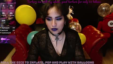 Snapshot of kureiji_fetish chatting on 01.06.25 Fetiche Woman online show from 01.06.25