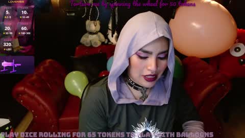 Snapshot of kureiji_fetish chatting on 01.29.25 Fetiche Woman online show from 01.29.25