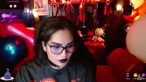 Snapshot of kureiji_fetish chatting on 10.03.25 Fetiche Woman online show from 10.03.25