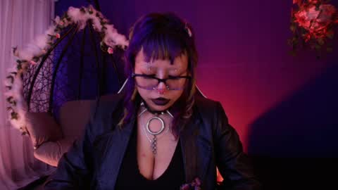 Snapshot of kuromi_purple chatting on 05.30.26 Kuromi online show from 05.30.26