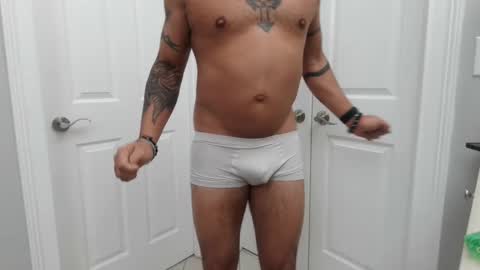 Snapshot of kyblazed502 chatting on 12.20.24 kyblazed502 online show from 12.20.24