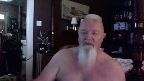 Snapshot of kyhgihntight chatting on 02.20.26 Nick Nude Celt KYHighNTight online show from 02.20.26