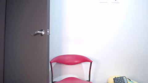 Snapshot of kyle_collinz chatting on 02.05.25 Kyle collinz online show from 02.05.25