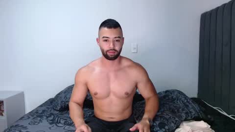 Snapshot of kyle_collinz chatting on 02.25.25 Kyle collinz online show from 02.25.25