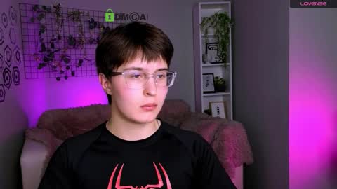 Snapshot of kyleberry_ chatting on 11.06.25 kyleberry_ online show from 11.06.25