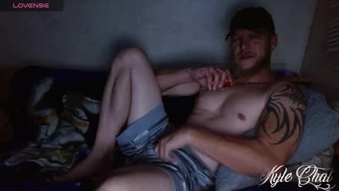 Kyle chat online show from 10.26.25