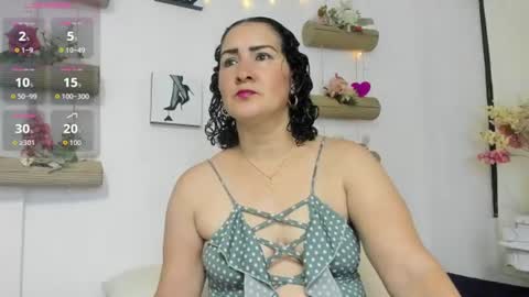 K Y L E online show from 06.24.26