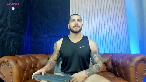 kylenorth_ online show from 02.04.26