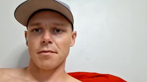 Snapshot of kylespade727 chatting on 10.02.25 Thickcock813 online show from 10.02.25