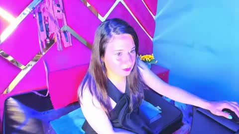 kylie_bloom online show from 04.15.26