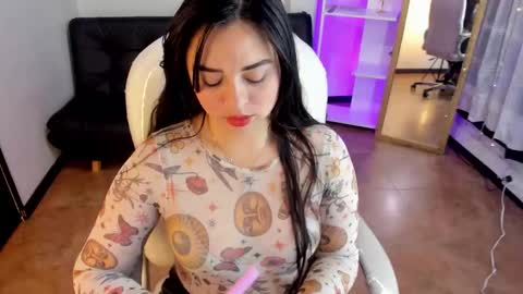 kylie online show from 10.18.25