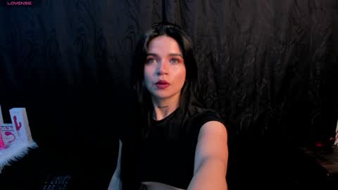 submissive demon Please help me to reach 500 thumbs up online show from 12.22.24