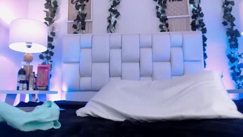 Kylie Myers online show from 12.15.24