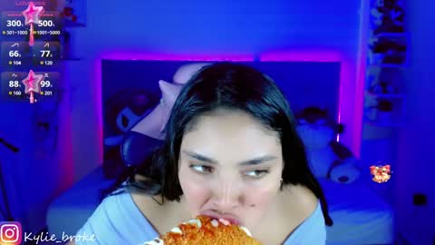 k ylie online show from 01.17.25