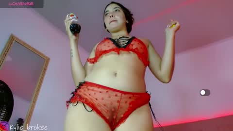 k ylie online show from 03.02.25