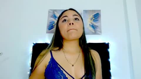 Paola online show from 01.22.25