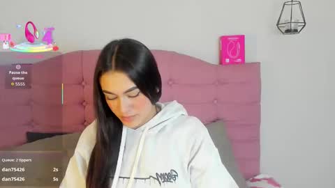 kylie_ls online show from 10.25.25