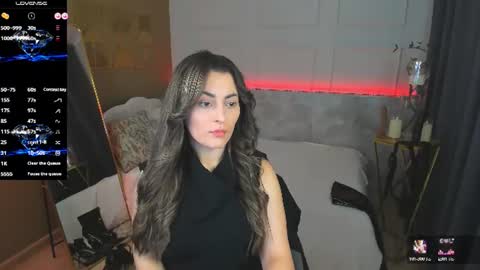 Snapshot of kylie_mellow chatting on 06.15.26 Kylie online show from 06.15.26