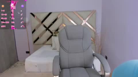 Snapshot of kylie_reyes chatting on 01.05.26 Kylie Reyes online show from 01.05.26