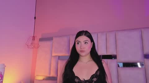  Kylie  online show from 05.18.26