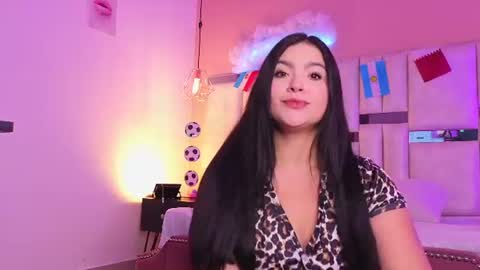  Kylie  online show from 06.25.26