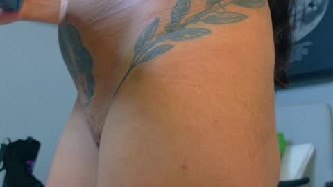 KYLIE  online show from 03.31.26