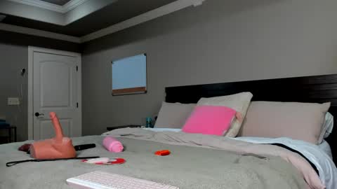 Kylie online show from 10.07.25