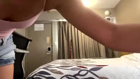 Kylie online show from 09.21.25