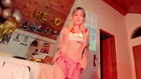 Snapshot of kyliekandy chatting on 02.23.25 online show from 02.23.25