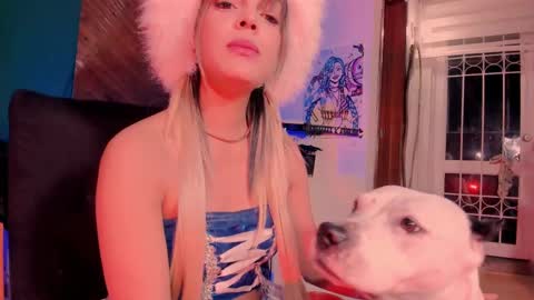 Snapshot of kyliekandy chatting on 09.21.25 online show from 09.21.25