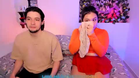 Snapshot of kylietimothee chatting on 06.18.26 kylietimothee online show from 06.18.26