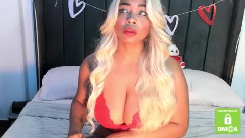 kylie white boobs online show from 02.10.26