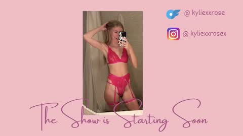 Snapshot of kyliexxrose chatting on 10.27.25 Kylie online show from 10.27.25