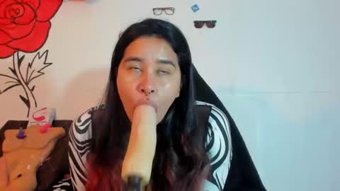 Snapshot of kymberlyhott chatting on 12.23.24 call me kim online show from 12.23.24