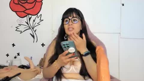 Snapshot of kymberlyhott chatting on 10.17.25 call me kim online show from 10.17.25