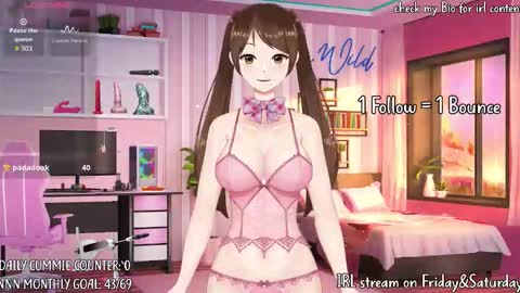 Snapshot of kyrawildofficial chatting on 11.19.25 Kyra Wild online show from 11.19.25